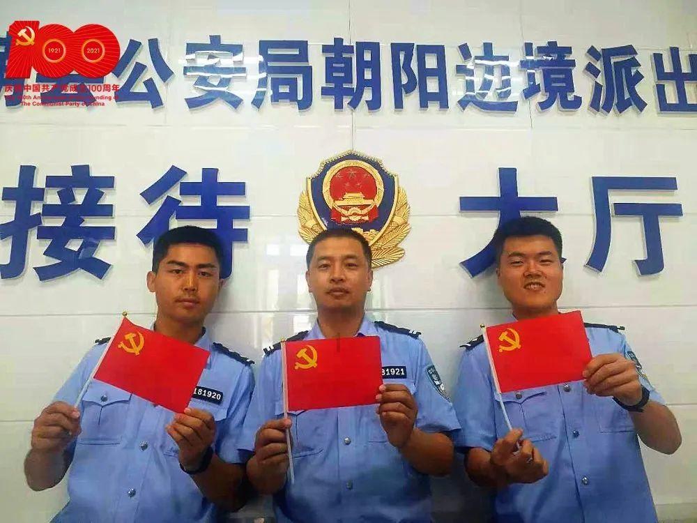 前女友为了爱情苦等我十年，可我只是玩玩而已，怎么办？游戏画面